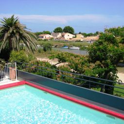 Pool Canal Aigues Mortes Fotos