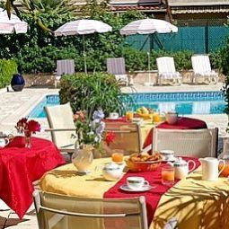 Terrace Hotel Beau Soleil Logis Fotos