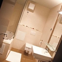 Badezimmer Hotel Birokrat Fotos