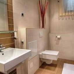 Badezimmer Hotel Birokrat Fotos
