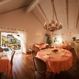 Salle du petit-déjeuner Marcarini Agriturismo Fotos