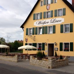 Exterior view Weißer Löwe Fotos