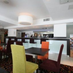 Bar Holiday Inn Express BIRMINGHAM - SOUTH A45 Fotos