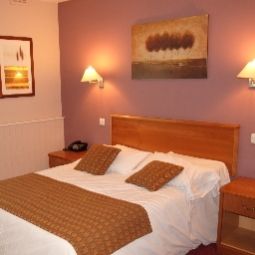 Vista all'interno The Longshoot Good Night Inns Fotos