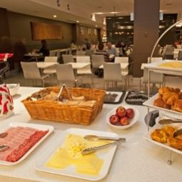 Breakfast room Causeway 353 Hotel Fotos