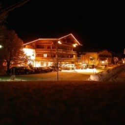  Relax- und Wanderhotel Wenger Alpenhof Fotos