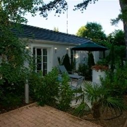 Vue extérieure L'Orangerie Maison d'Hotes Fotos