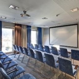 Tagungsraum Ramada Innsbruck Tivoli Fotos