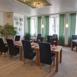 Salle du petit-déjeuner Sechzehn Fotos