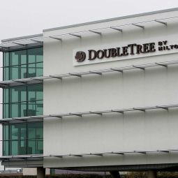 Фасад DoubleTree by Hilton Hotel Newcastle International Airport Fotos