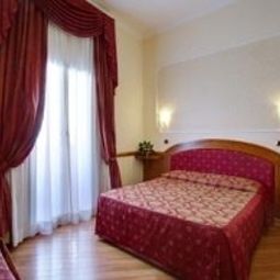 Inn Spagna Fotos