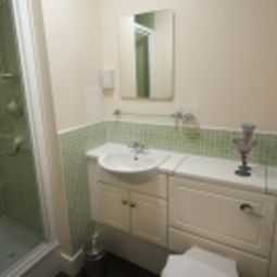 Camera da bagno Playhouse Apartments Edinburgh Fotos