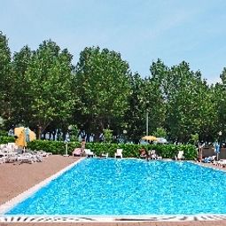 Pool Villaggio Turistico Lugana Marina Fotos