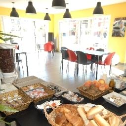 Salle du petit-déjeuner Les Demeures de la Massane Résidence de Tourisme Fotos