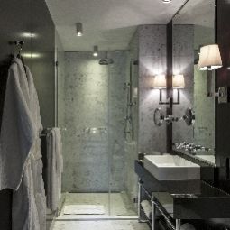 Bathroom Topazz Fotos