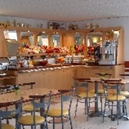 Salle du petit-déjeuner ACE Hotel Clermont-Ferrand La Pardieu Fotos