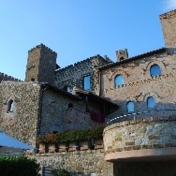 Exterior view Castello di Monterone Fotos