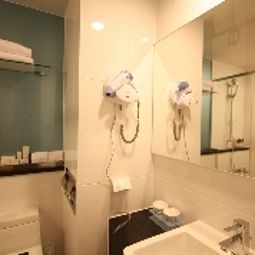 Camera da bagno Sutton Fotos