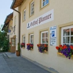 Il Plonner Der Dorfgasthof Wessling Bayern