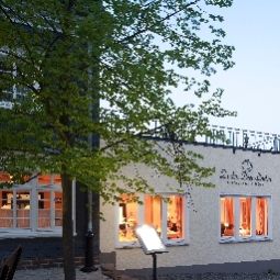 Vue extérieure Zu den drei Linden Fotos