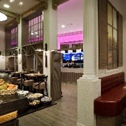 Salle du petit-déjeuner située dans le restaurant Estilo Fashion Hotel Budapest Fotos