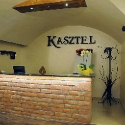  Kasztel Fotos