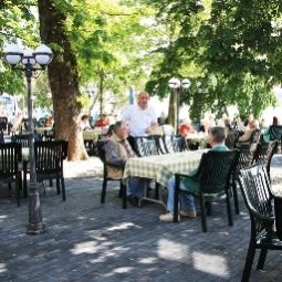 Terrasse Baumberger Rheinterassen Fotos