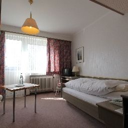 Zimmer mit Terrasse Tröster Hotel Gasthaus Fotos