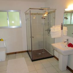Camera da bagno Albizia Lodge Fotos