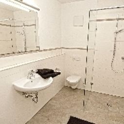 Bathroom Gruber Boardinghouse Fotos