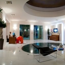 Empfang Elite Suites by Amathus Fotos