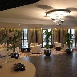 Réception Best Western Plus Le Colisée Hotel & Spa Fotos