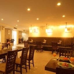 Salle du petit-déjeuner située dans le restaurant Bally's Studio Suites Fotos