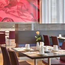 Breakfast room within restaurant InterCityHotel Darmstadt Fotos