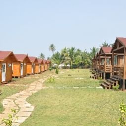 Ozran Heights Beach Resort Vagator North Goa