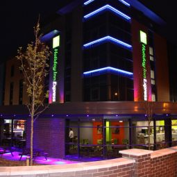 Holiday Inn Express DUNSTABLE Dunstable 