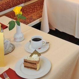 Breakfast room within restaurant Best Western zur Post Fotos