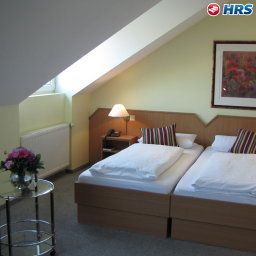 Chambre pour voyageurs d'affaires Am Zoo Fotos