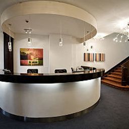 Hall Bayrischer Hof Fotos