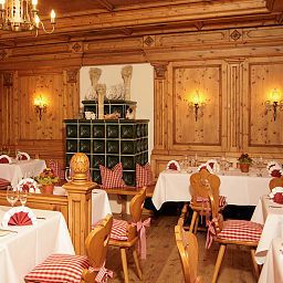 Sala de desayuno en el restaurante Victor's Residenz-Hotel Fotos