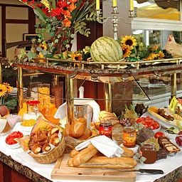 Buffet RAMADA Bären Fotos