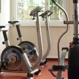 Sala fitness Mövenpick Hotel Touring Fotos