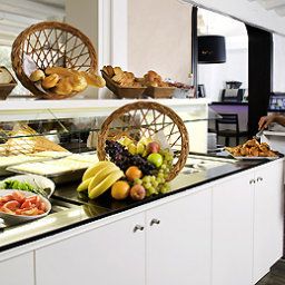 Salle du petit-déjeuner située dans le restaurant Hotel Mercure Liege Centre Fotos