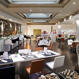 Breakfast room within restaurant Novotel Genève Centre Fotos