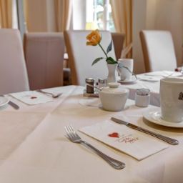 Salle du petit-déjeuner Fürst Bismarck Fotos