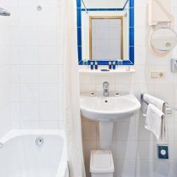 Cuarto de baño Grand Hotel Cravat City Center Fotos