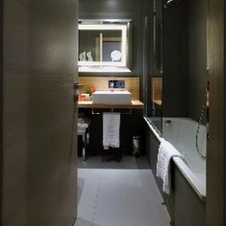 Bathroom NH Cavalieri Fotos