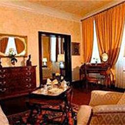 Suite Grand Hotel Duchi d'Aosta Fotos