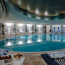 Pool Kempinski Bristol Fotos