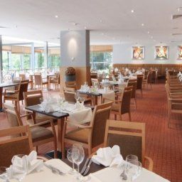 Restauracja Leonardo Am Stadtwald Fotos